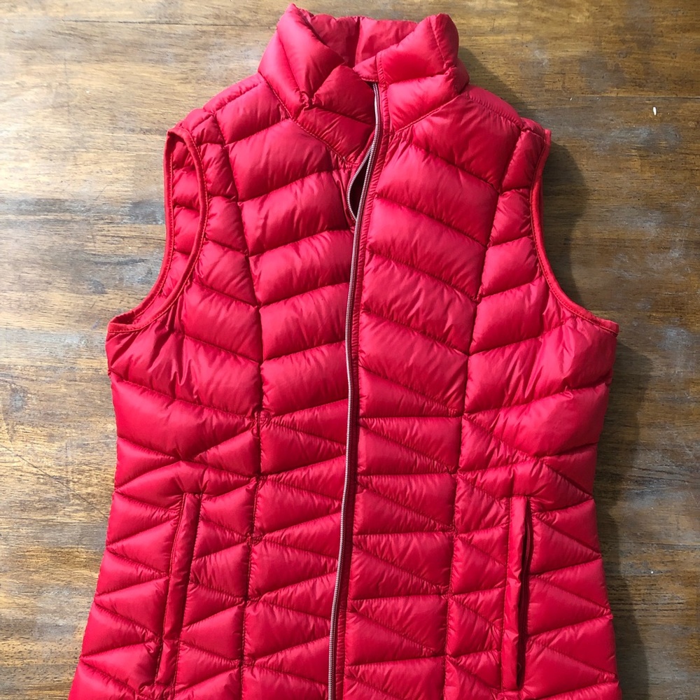 Red Women’s Vest Small Tangerine Brand Like New